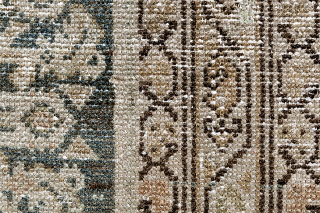AR31148/3, MALAYIR RUG, WEST PERSIA, 3'1" X 12'8"