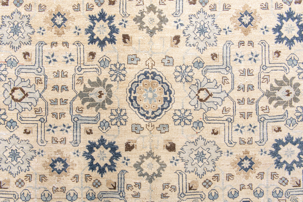 TABRIZ RUG, NORTH WEST PERSIA, 7'6" X 10'6"