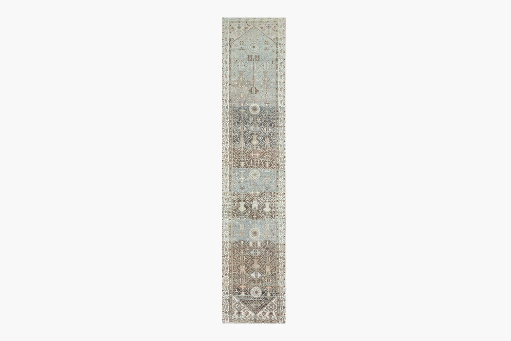 MALAYIR RUG, WEST PERSIA, 3'5" X 16'4"