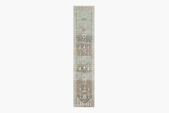 MALAYIR RUG, WEST PERSIA, 3'5" X 16'4"