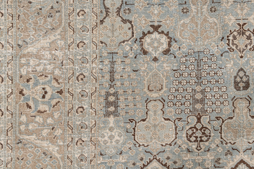 TABRIZ RUG, AR31238/210361, NORTH WEST PERSIA, 7'2" X 10'9"