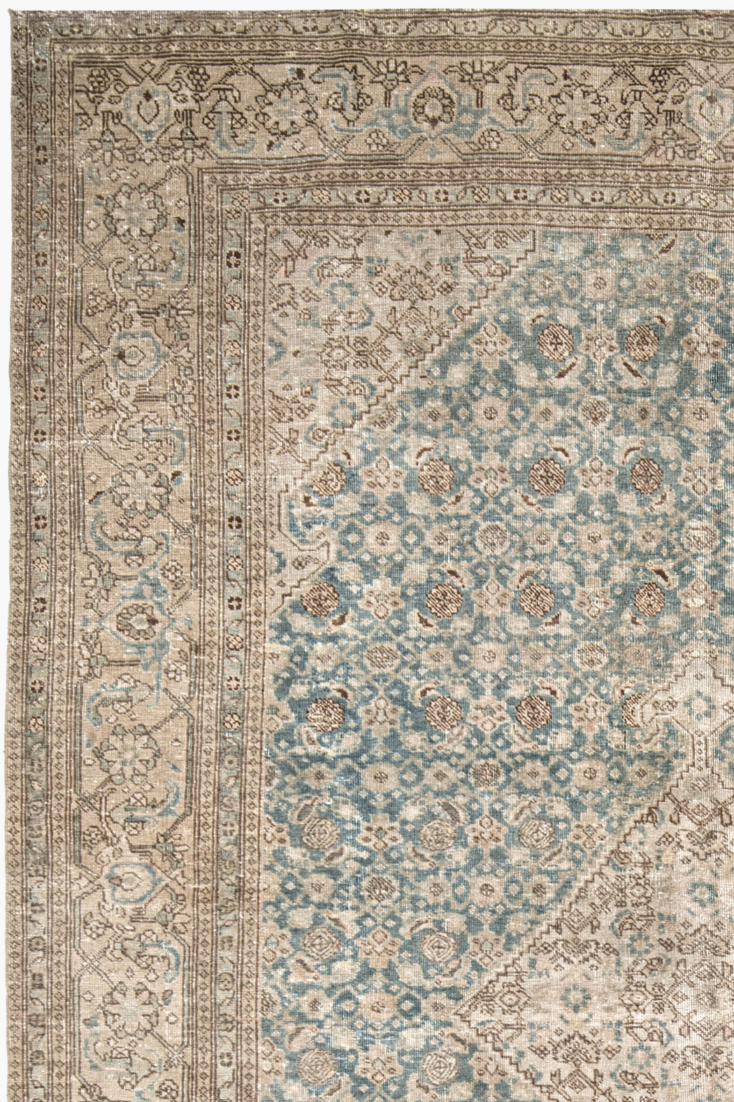 TABRIZ RUG, AR31252/9650, NORTH WEST PERSIA, 7'8" X 10'10"
