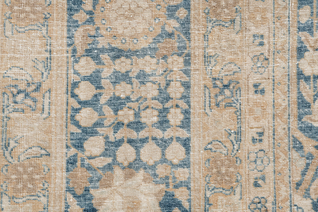 TABRIZ RUG, NORTH WEST PERSIA, 10'6" X 16'9"