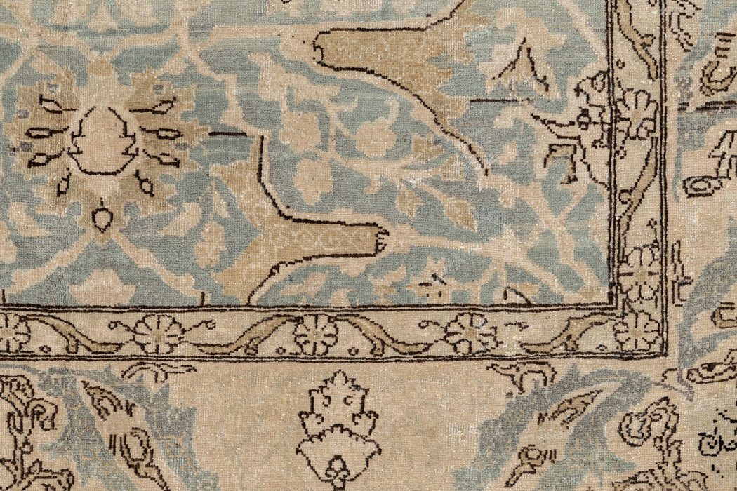 TABRIZ RUG NORTH, NORTH WEST PERSIA, 8'5" X 11'3"