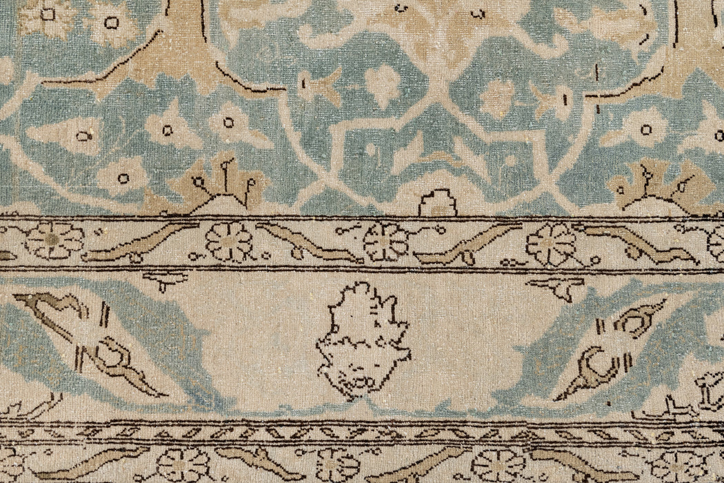 TABRIZ RUG NORTH, NORTH WEST PERSIA, 8'5" X 11'3"