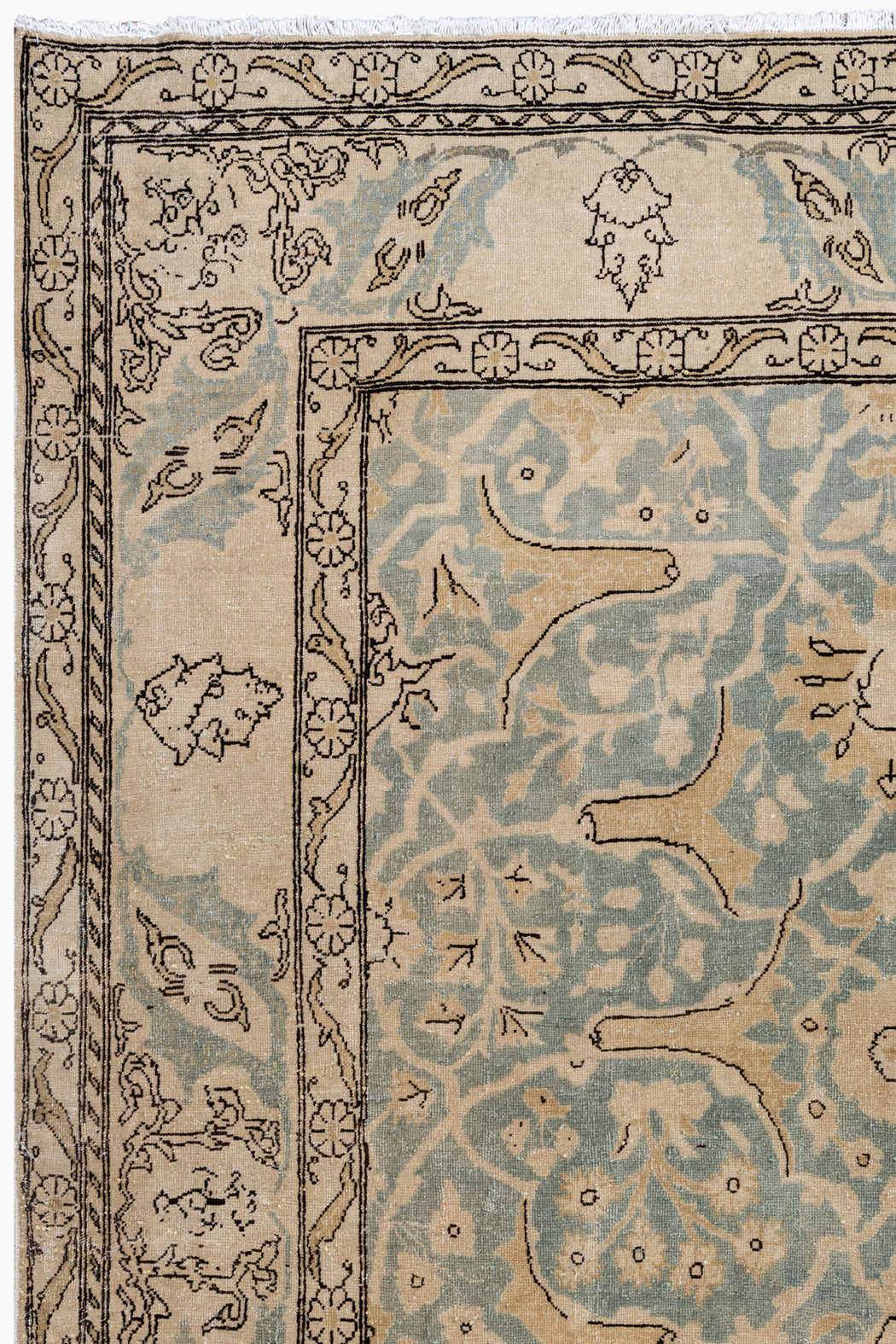 TABRIZ RUG NORTH, NORTH WEST PERSIA, 8'5" X 11'3"