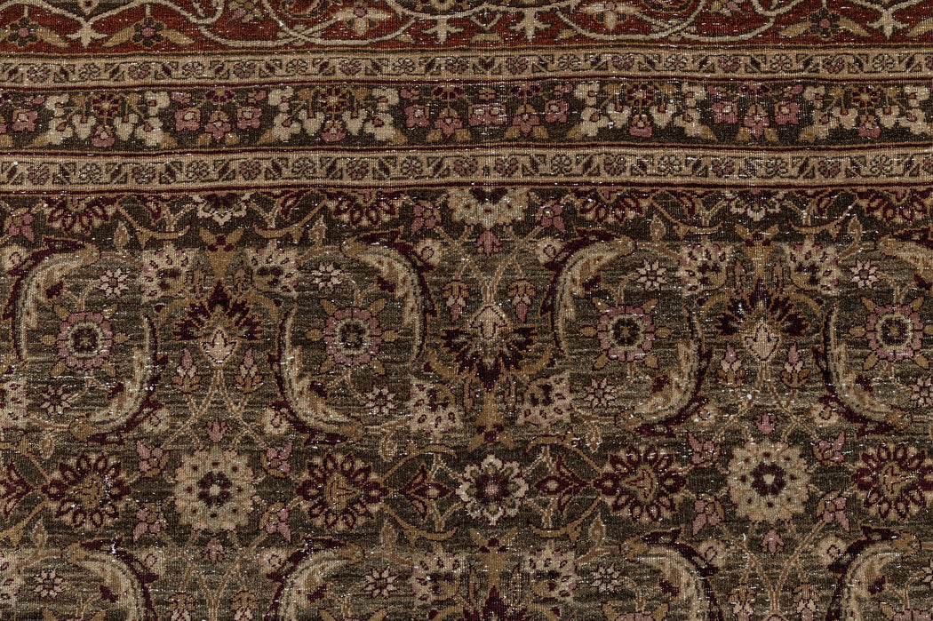 TABRIZ RUG, NORTH WEST PERSIA, 10' X 15'3"