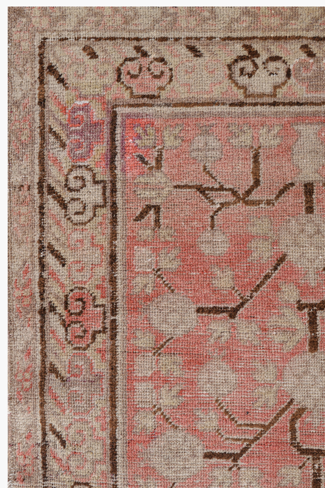 KHOTAN RUG, AR31335/6762, EAST TURKESTAN, 5'2" X 9'5"