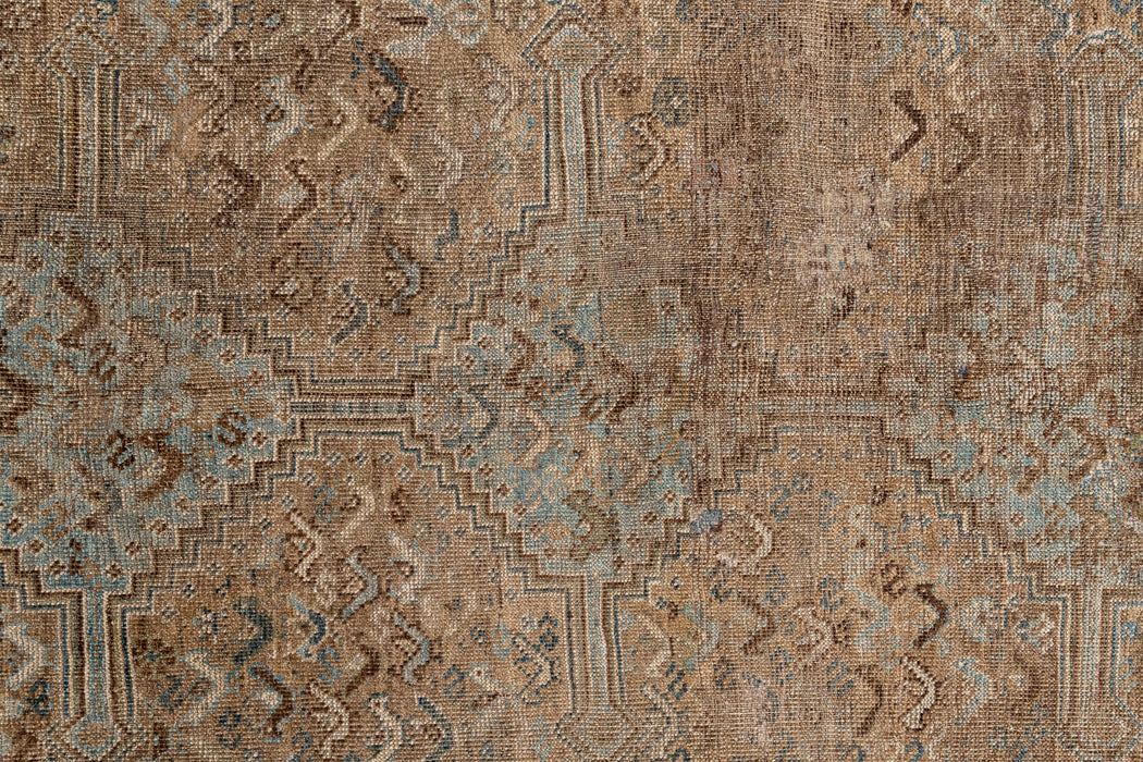 SHIRAZ RUG, SOUTH WEST PERSIA, 4'8" X 6'
