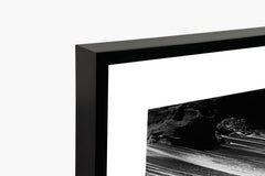La Ola - Black and White