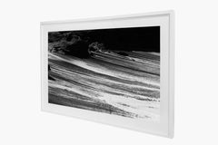 La Ola - Black and White