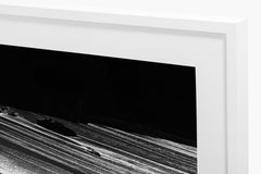La Ola - Black and White