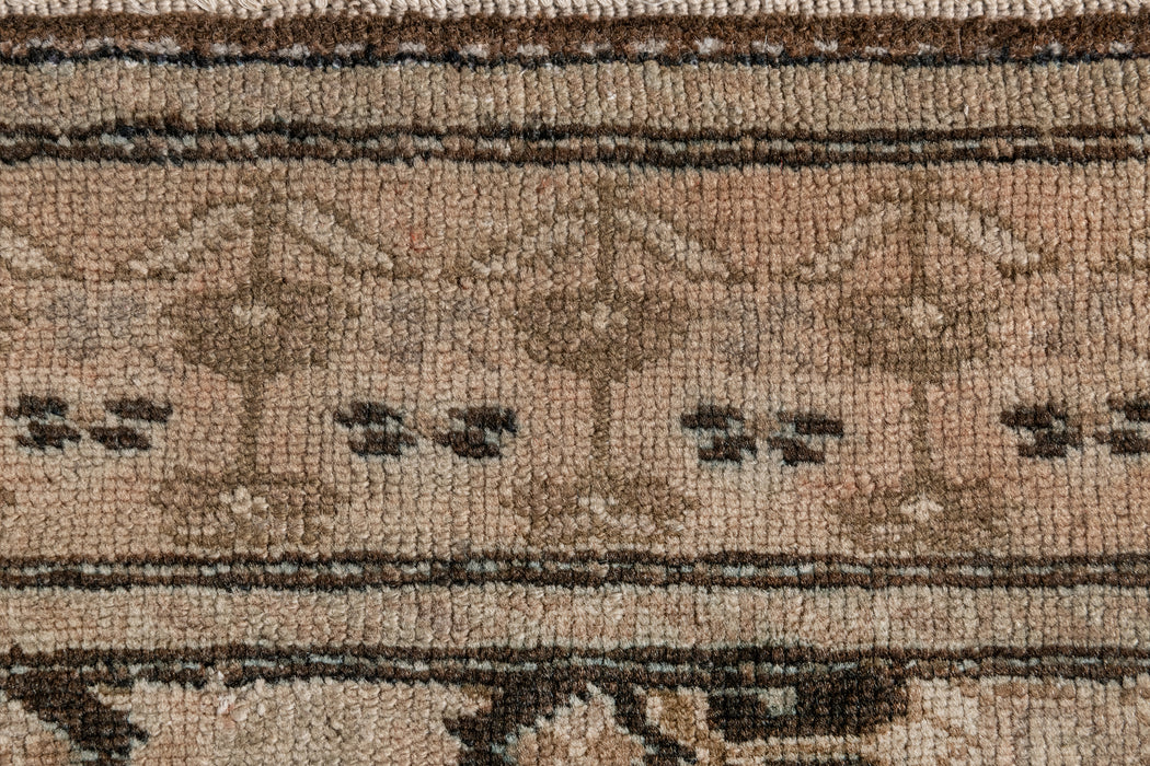 BC31033/14131, MALAYIR RUG, WEST PERSIA, 3'4" X 12'2"
