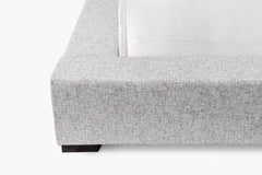 Loma Platform Bed