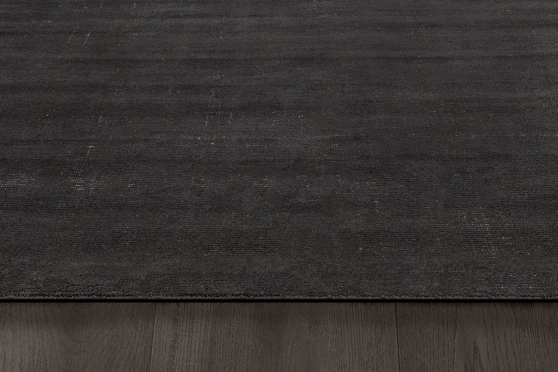 Distressed Wool Rug – Antiqued Black