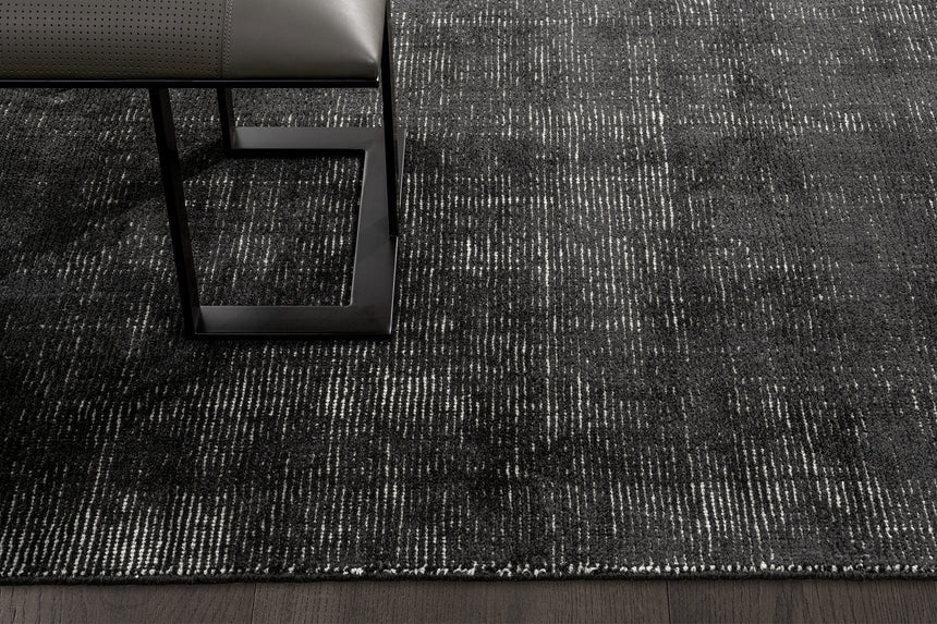 Distressed Wool Rug – Antiqued Black