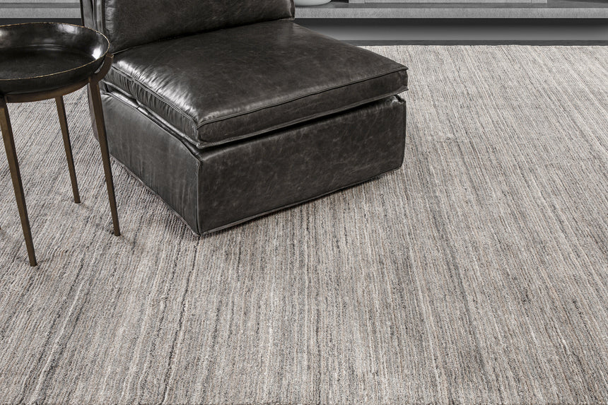 Performance Distressed Rug – Grey