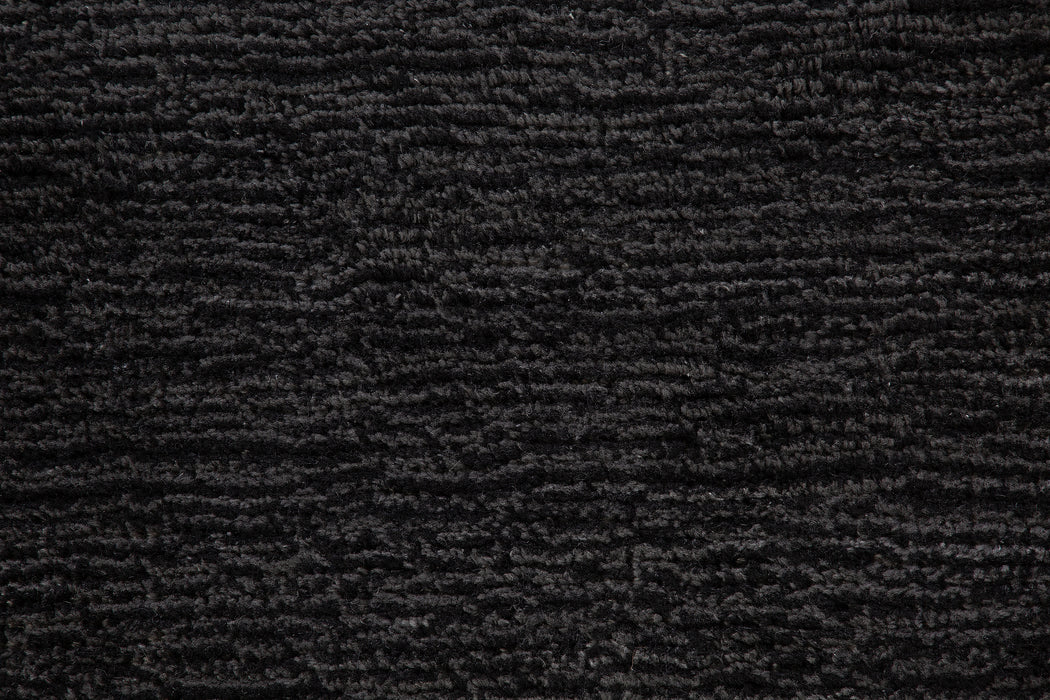 Performance Distressed Rug – Iron