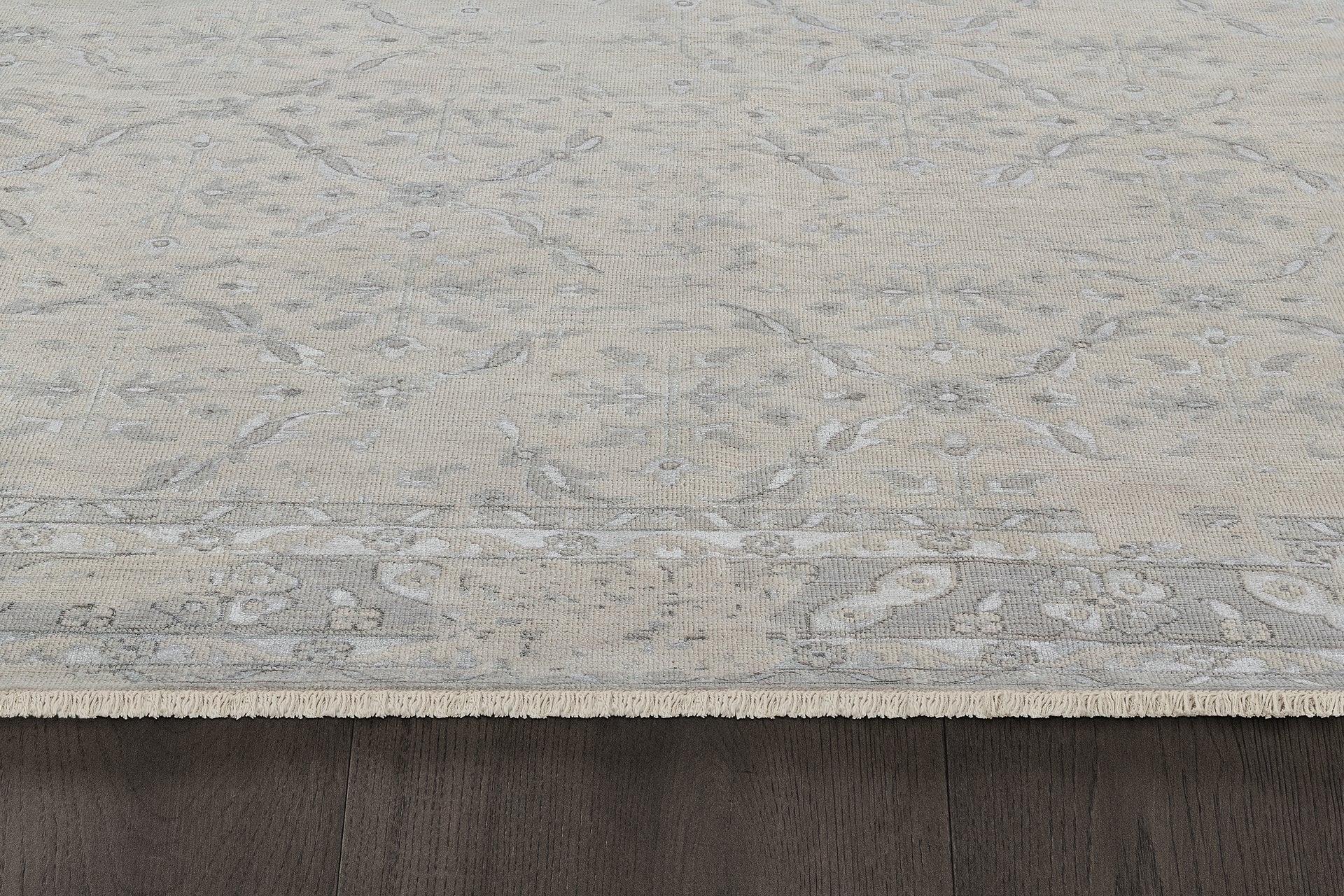 Yava Rug – Sand / Silver