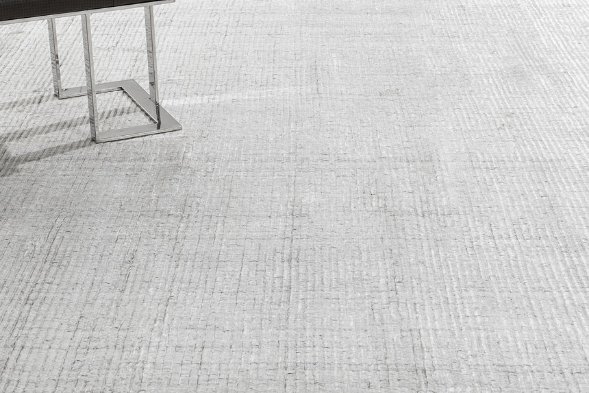 Isa Rug – Silver