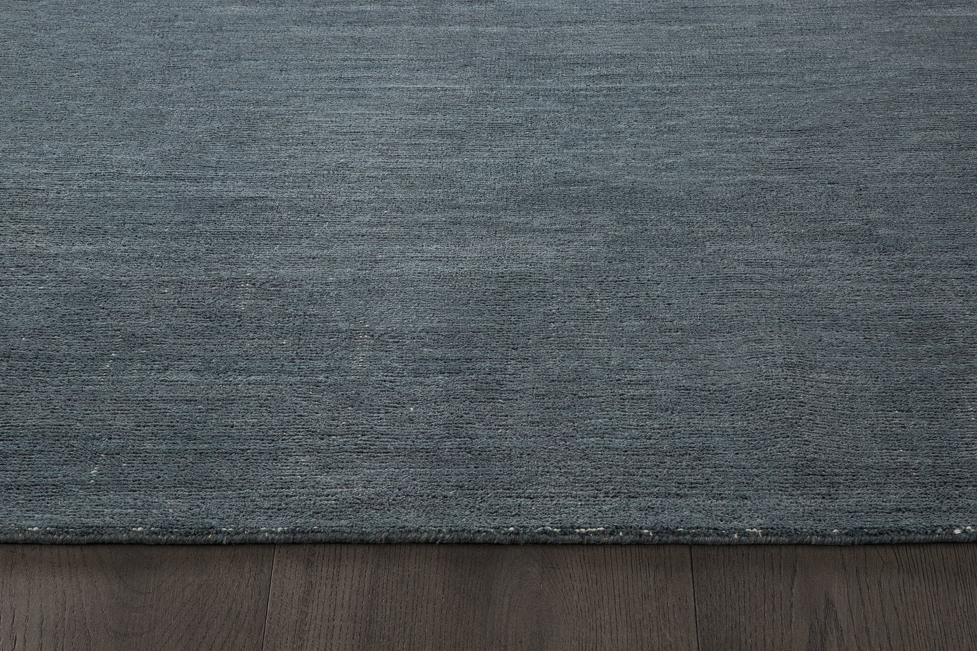 Performance Distressed Rug – Denim