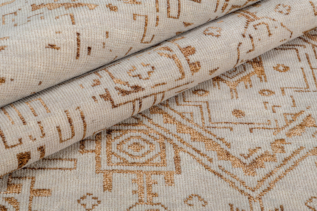 Venza Rug – Mist / Brass