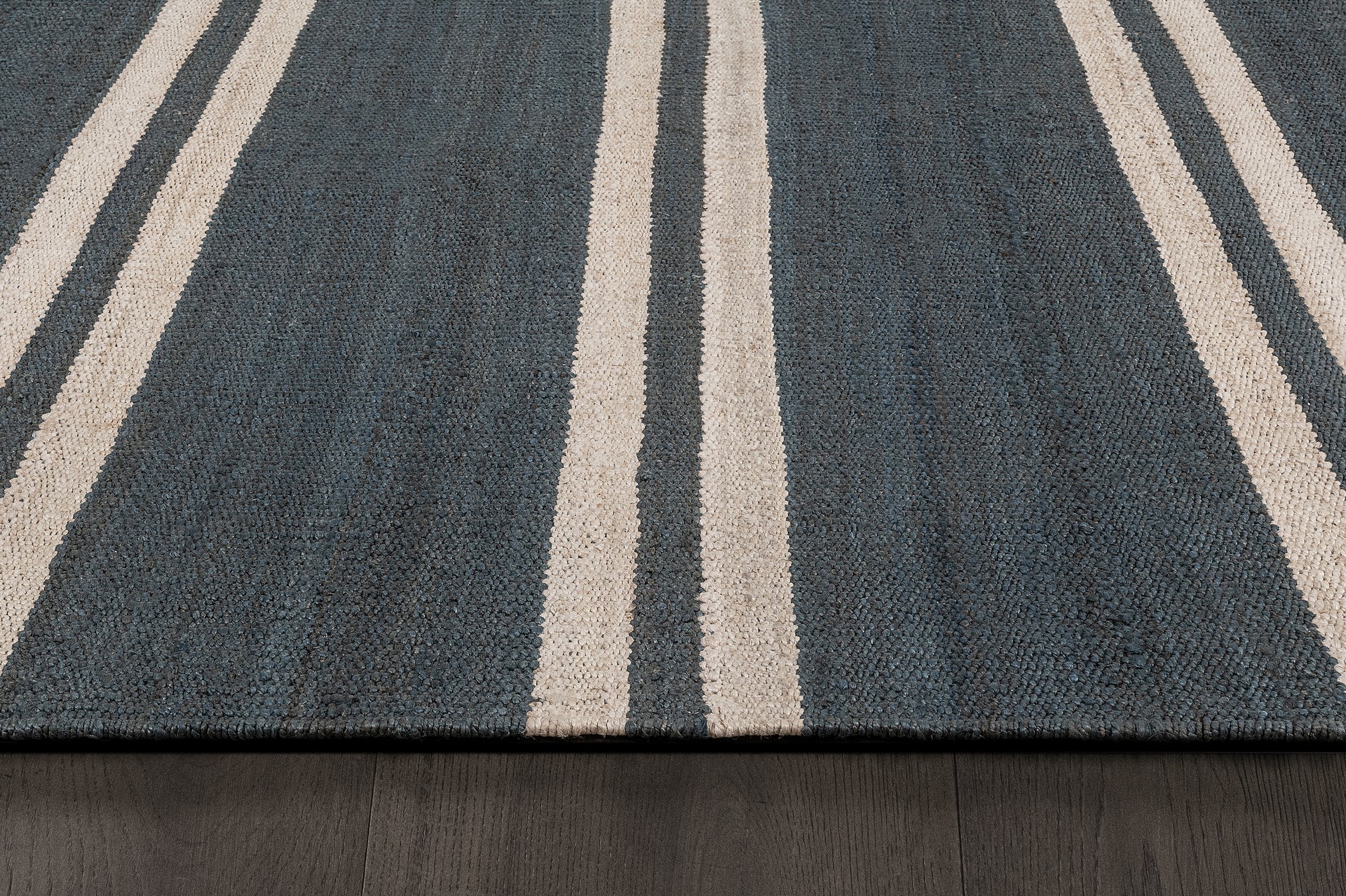 Banna Rug – Navy / Natural