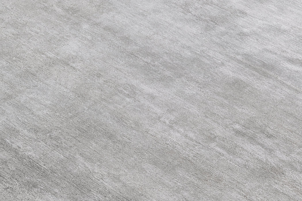 Cut Pile Silk Rug – Wolf