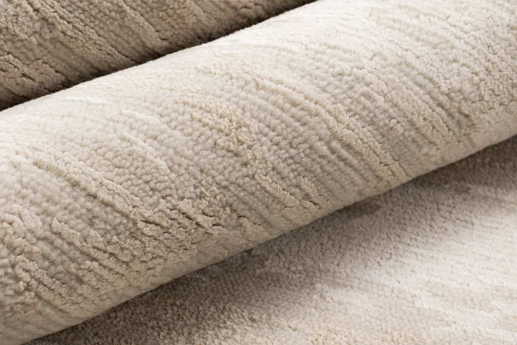 Sienna Silk and Wool Rug – Light Sand