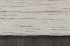 Akula Rug – White / Espresso