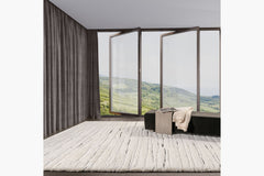 Akula Rug – White / Espresso