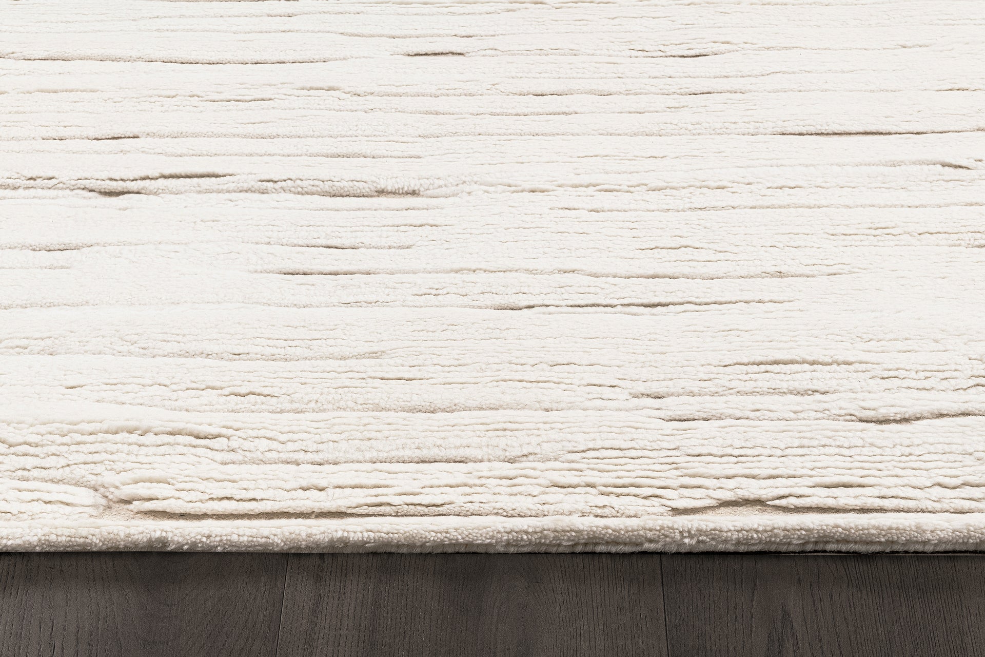 Akula Rug – White / White