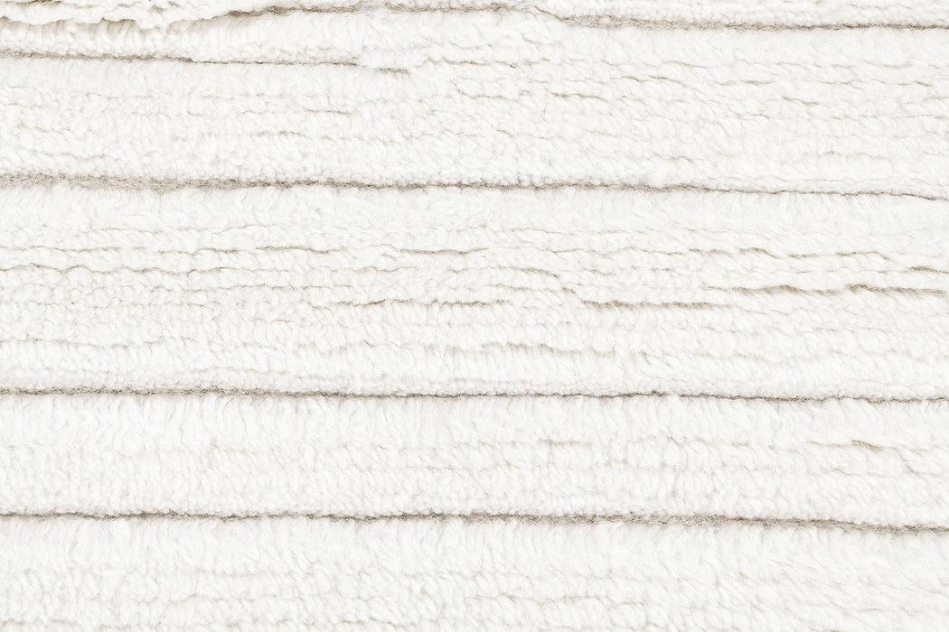 Akula Rug – White / White