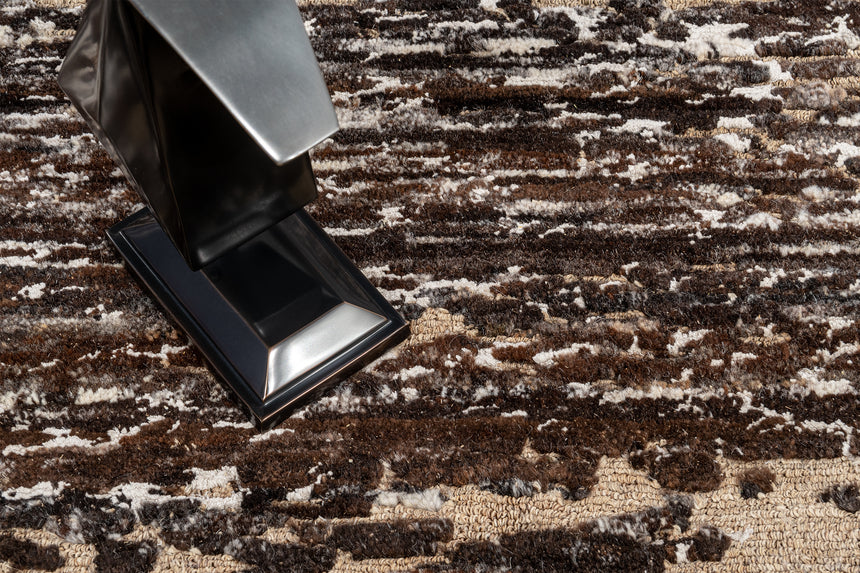 Sienna Silk, Wool and Nettle Rug – Espresso / Sand