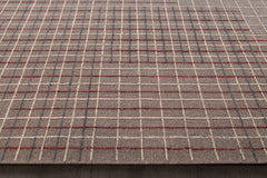 Variegated Grid Rug – Light Sand / Claret