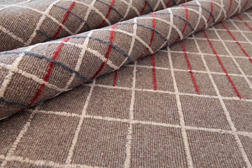 Variegated Grid Rug – Light Sand / Claret