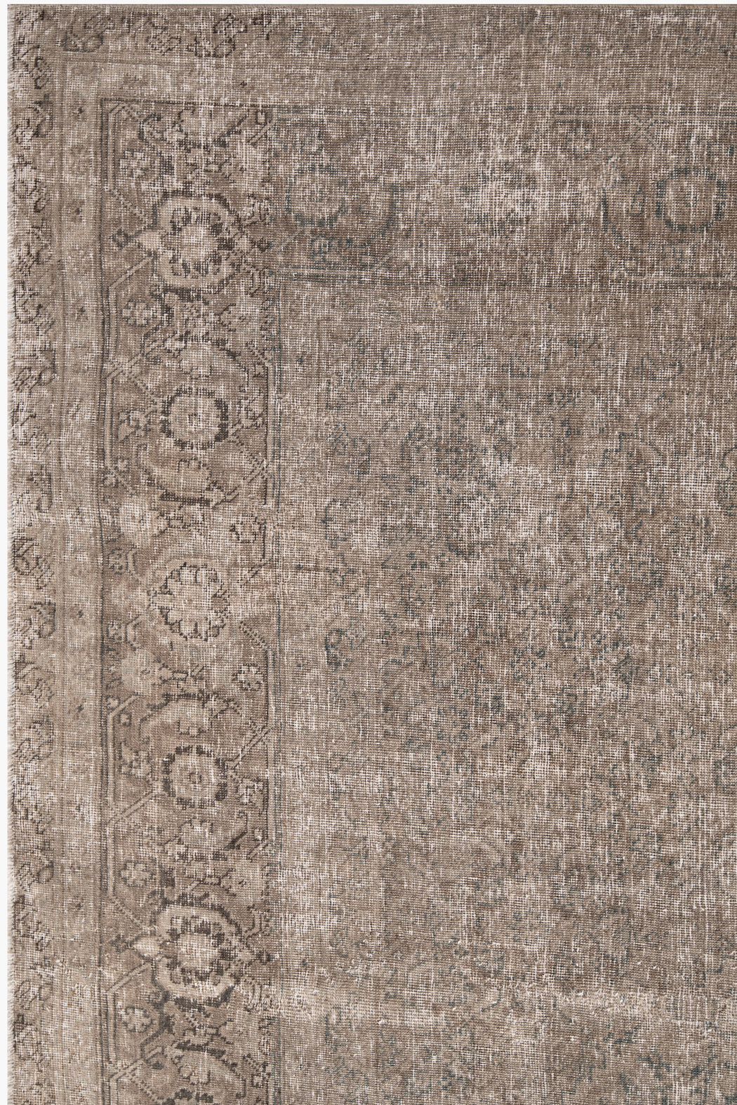 TABRIZ RUG, NORTH WEST PERSIA, 8'8"x11'4"