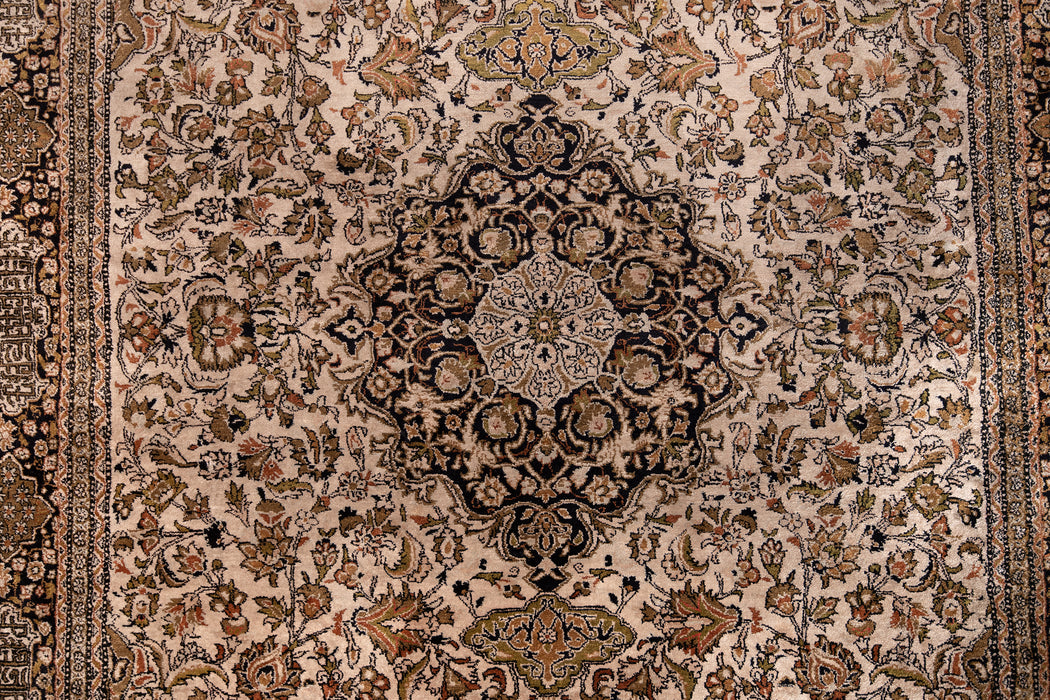 AR31547, Ghom Silk Rug, Central Persia, 4'6" X 7'5"