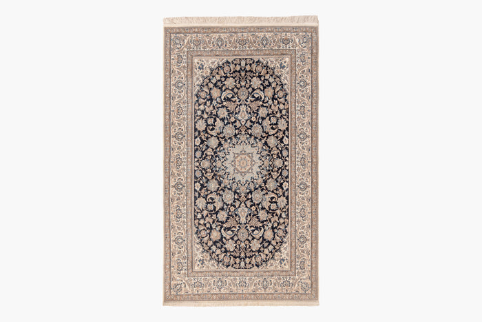 AR31552, Isfahan Rug, Central Persia, 3'4" X 10'7"