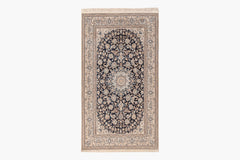 AR31552, Isfahan Rug, Central Persia, 3'4" X 10'7"
