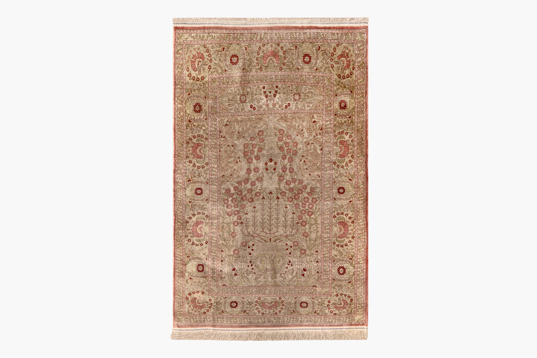 AR31557, Hereke Rug, West Anatolia, 3'2" X 4'10"
