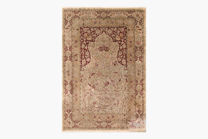 AR31558, Hereke Rug, West Anatolia, 3'4" X 4'10"
