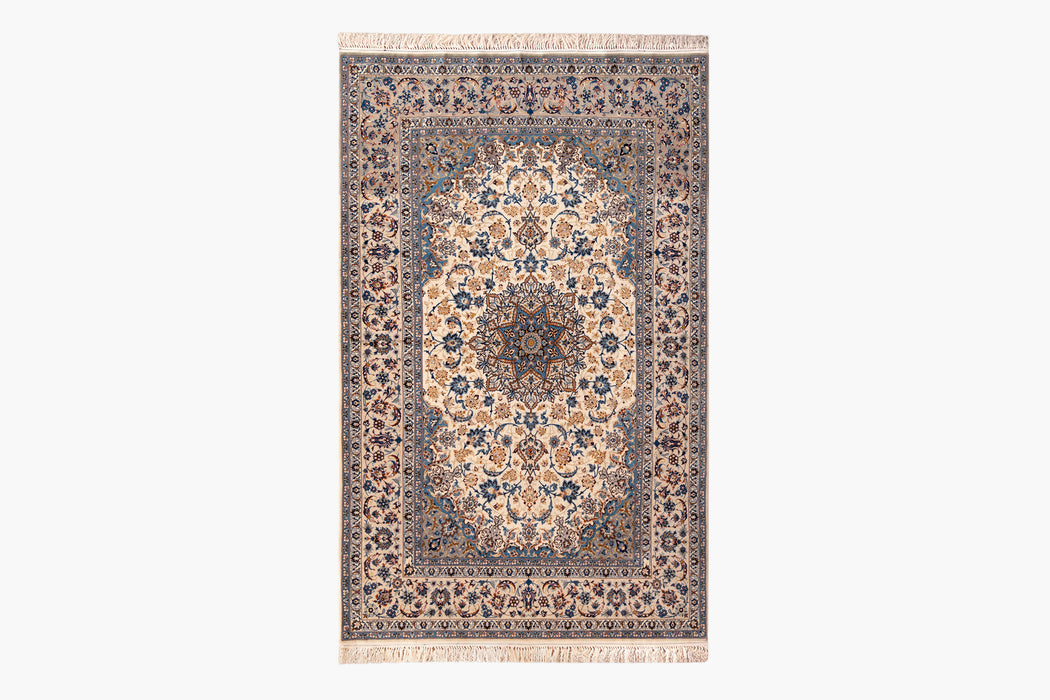 AR31561, Isfahan Rug, Central Persia, 4'10" X 7'10"