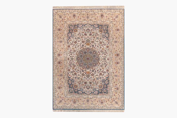 AR31568, Isfahan Rug, Central Persia, 5'2" X 7'1"