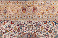 AR31568, Isfahan Rug, Central Persia, 5'2" X 7'1"