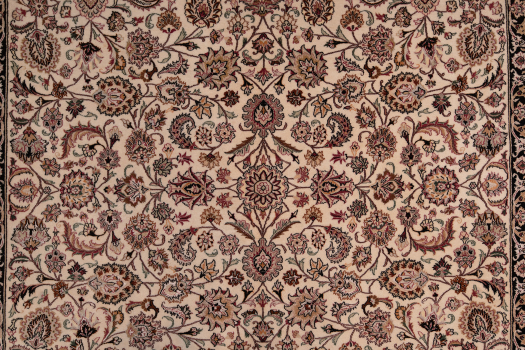BC31535/109452, MASHAD RUG, NORTH EAST PERSIA, 5'3" X 8'7"