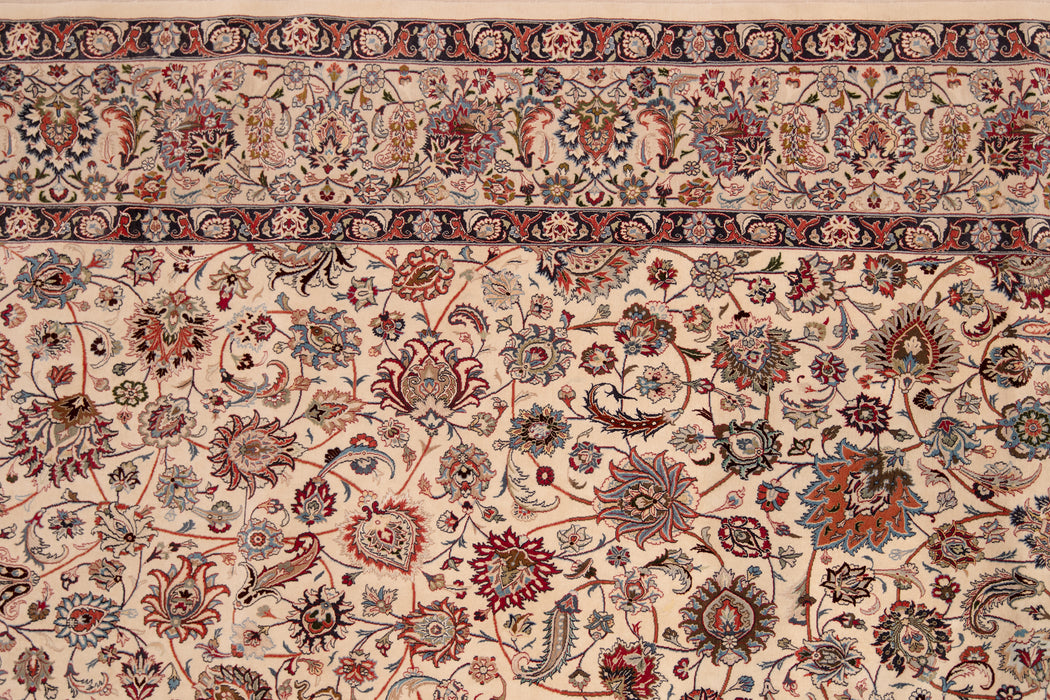 BC31537/10941, MASHAD RUG, NORTH EAST PERSIA, 6'6" X 10'