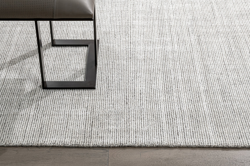 Gala Rug – White / Silver