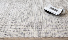 Etra Rug – Platinum / Cream