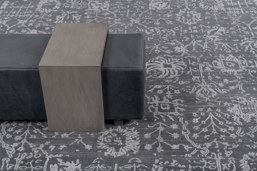 Abra Rug – Carbon